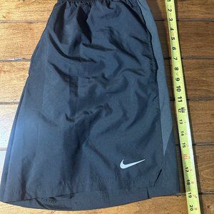 Nike dry-fit running shorts men's XL